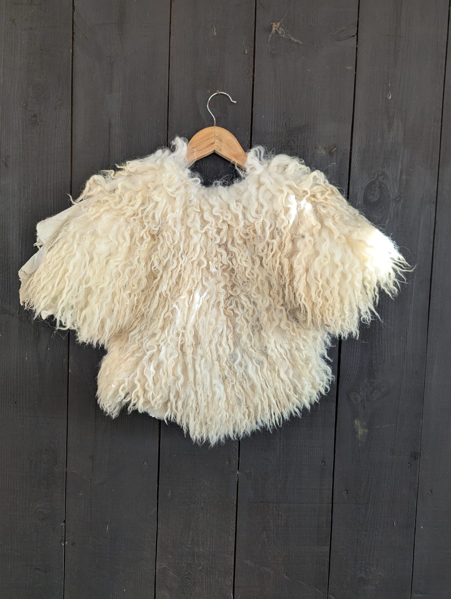Viking Shoulder Fur Cream – Real Heidschnucke Sheepskin – Wikinger Schulterfell – Einzelstück 732