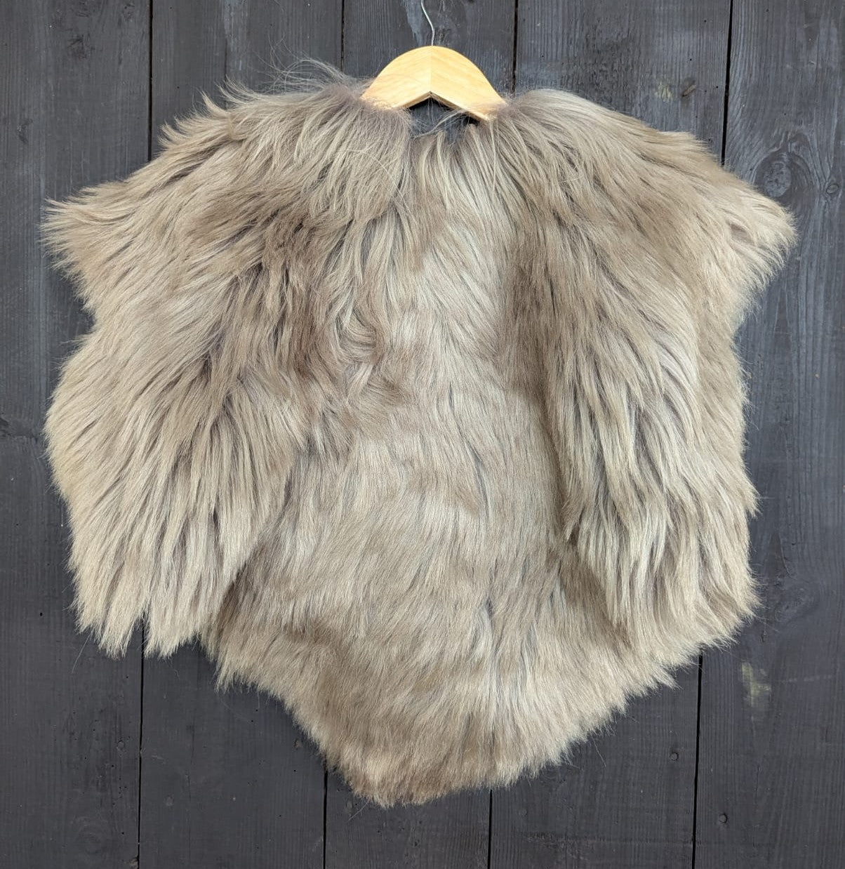 Fellumhang – Fell für Wikinger – Viking Fell – Krieger Fell – Bekleidung mit Fell – Vikings – GOT – Einzelstück 939