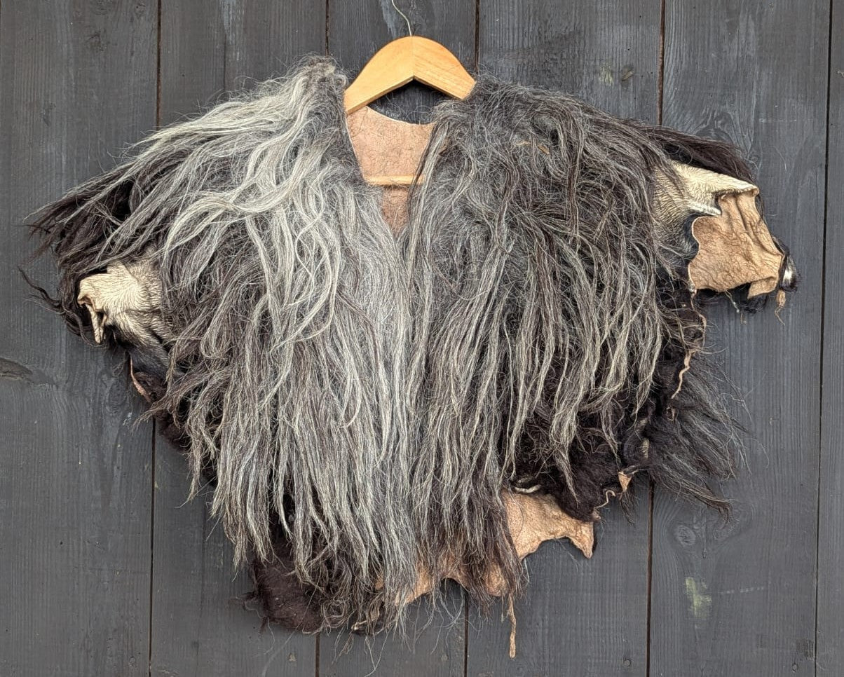 Schulterfell Wikinger – Heidschnucke, grau meliert, rustikal , FU901
