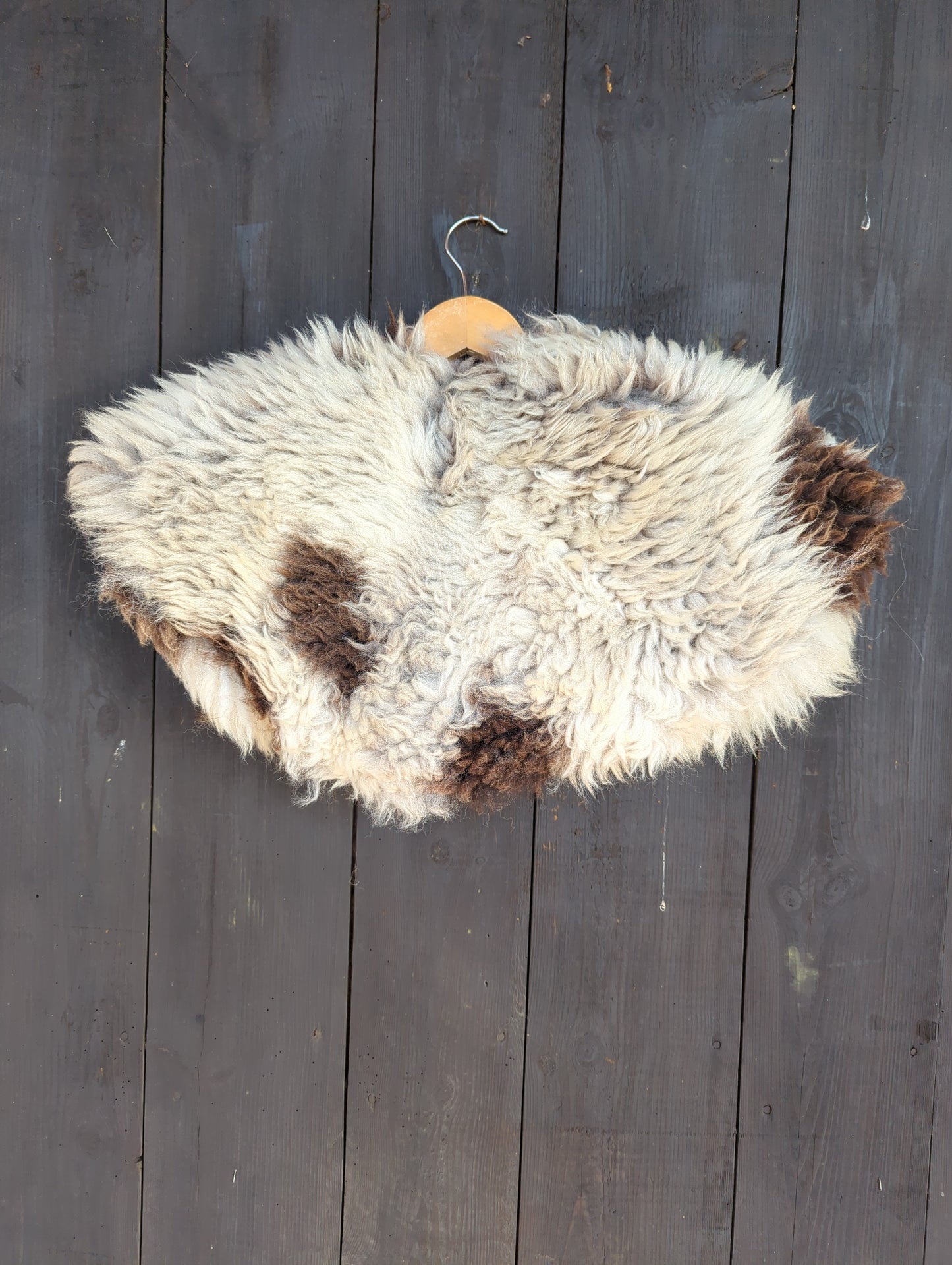 Schulterfell Schaf gefleckt Einzelstück 541