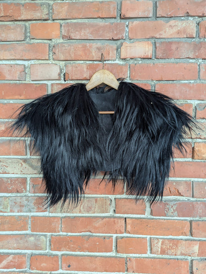 Viking Shoulder Fur Black – Real Mongolian Goat Fur – Wikinger Schulterfell – Edel Royal – Einzelstück 626