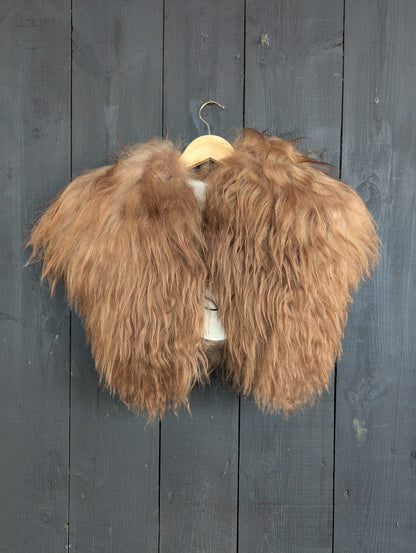 Viking Shoulder Fur Copper Brown – Real Sheepskin – Wikinger Schulterfell – Rustikal Wild – Einzelstück 628