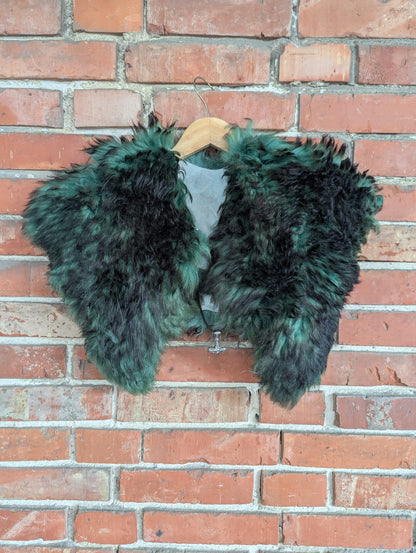 Viking Shoulder Fur Green Black – Real Dyed Sheepskin –  Halloween LARP – Rustikal Wild – 629