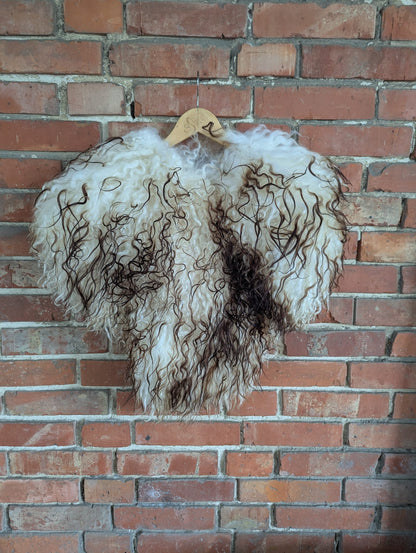 Viking Shoulder Fur White Icelandic Sheepskin Brown Curls – Medieval LARP – One of a Kind – 702