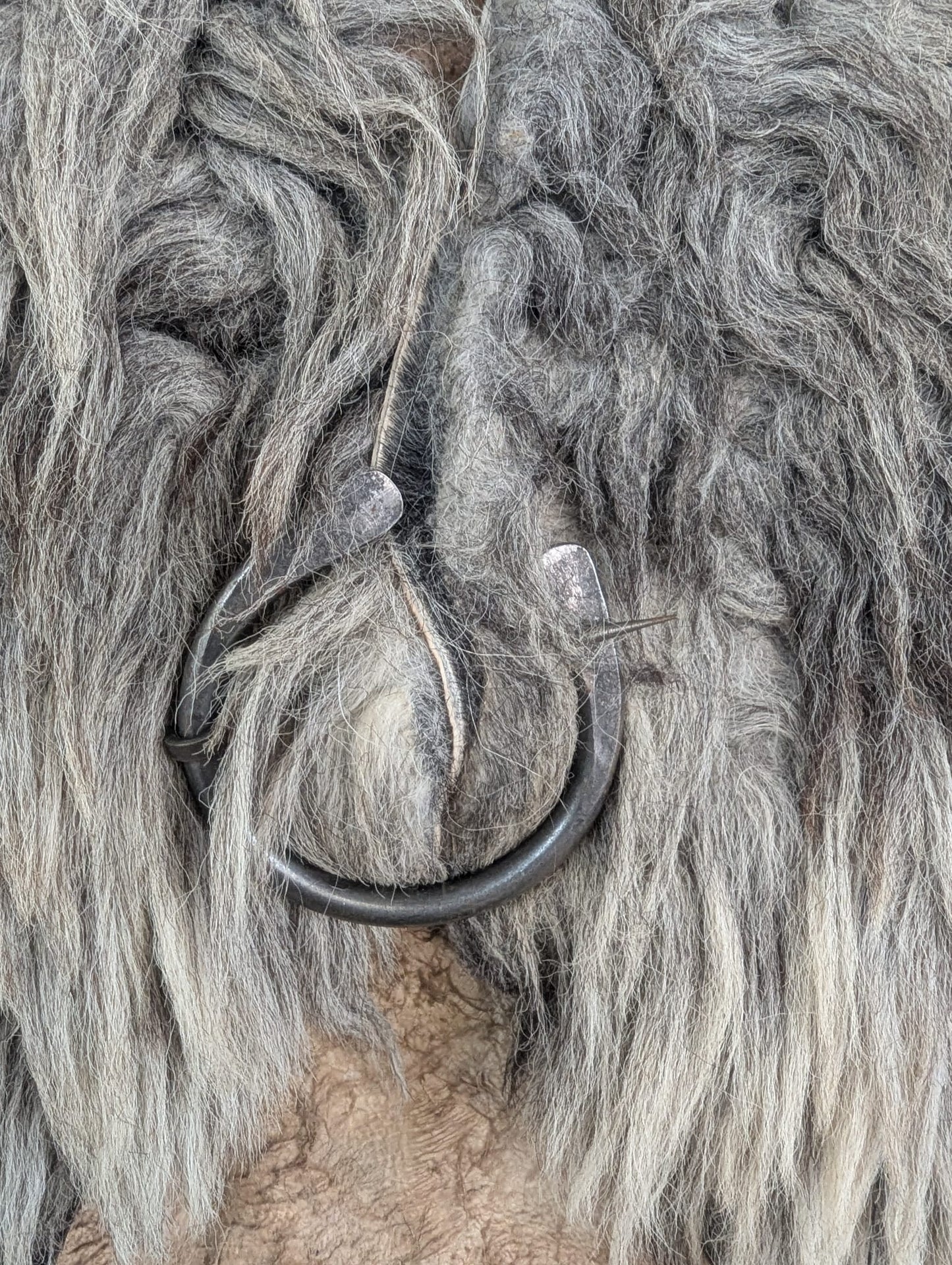 Viking Fur Cloak XL – Real Heidschnucke Sheepskin – Wikinger Fellumhang– Einzelstück 722
