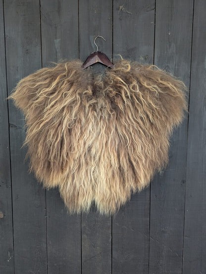 Viking Fur Cloak Brown Blonde XL – Real Icelandic Sheepskin – Wikinger Fellumhang – Einzelstück 729
