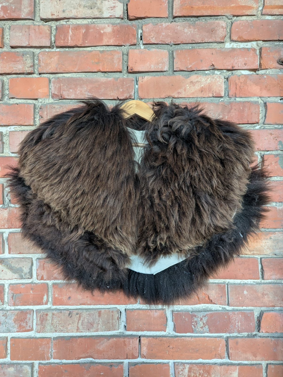 Vikinger-Schulterfell – Echtes Schaffell für LARP, Mittelalter & Karneval – Unikat – Artikel 846