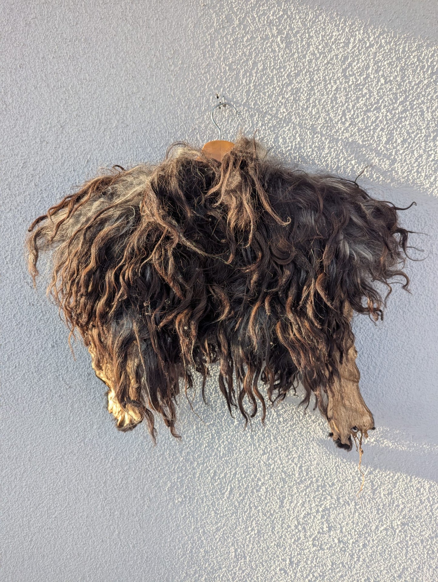 Vikinger-Schulterfell – Echtes Schaffell für LARP, Mittelalter & Karneval – Unikat – Artikel 848