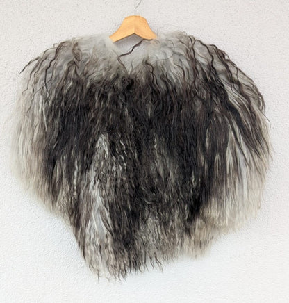 Viking Fur Cloak – Real Sheepskin Shoulder Cape – Wikinger Schulterfell – One of a Kind – Item 860