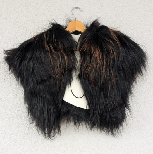 Viking Shoulder Fur, Real Sheepskin Shoulder Cape – Wikinger Schulterfell – One of a Kind – Art Nr 865