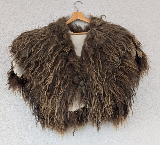 Viking Fur Cloak Real Sheepskin Shoulder Cape – Wikinger Schulterfell – One of a Kind – Item 867