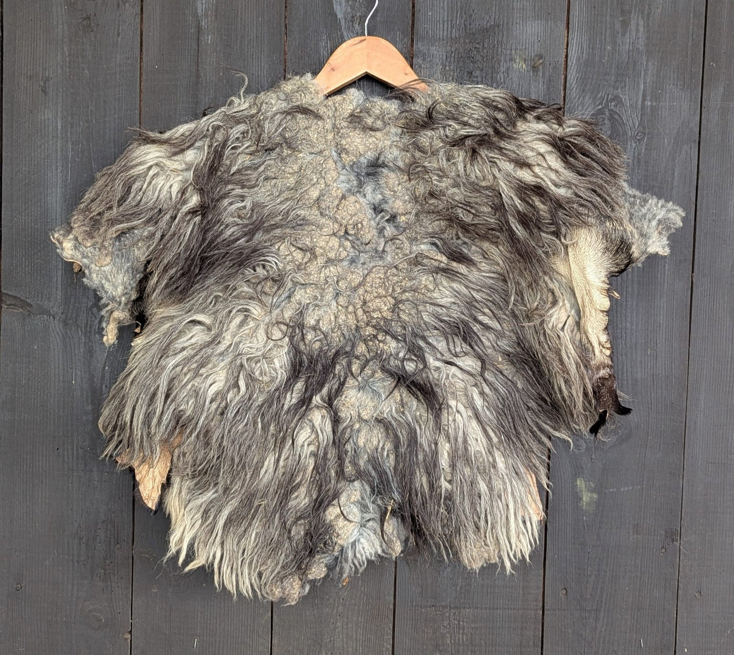 Schulterfell - Fell für Wikinger - Viking Fell - Krieger Fell - Halloween - Bekleidung mit Fell- Vikings- GOT-Mittelalter- FU902