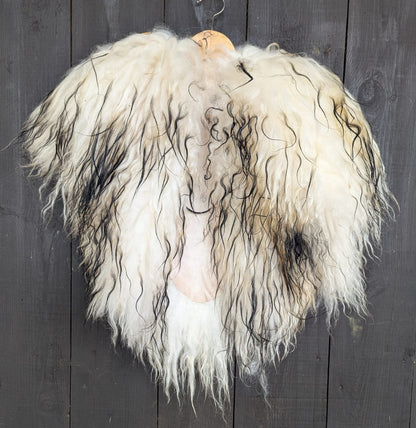 Fellumhang Islandschaf - Fell für Wikinger - Viking Fell - Krieger Fell - Bekleidung mit Fell- Einzelstück 908