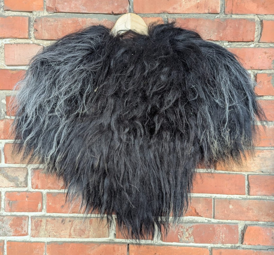 Schulterfell - Fell für Wikinger - Viking Fell - Krieger Fell - Bekleidung mit Fell- Vikings- GOT - Einzelstück 913