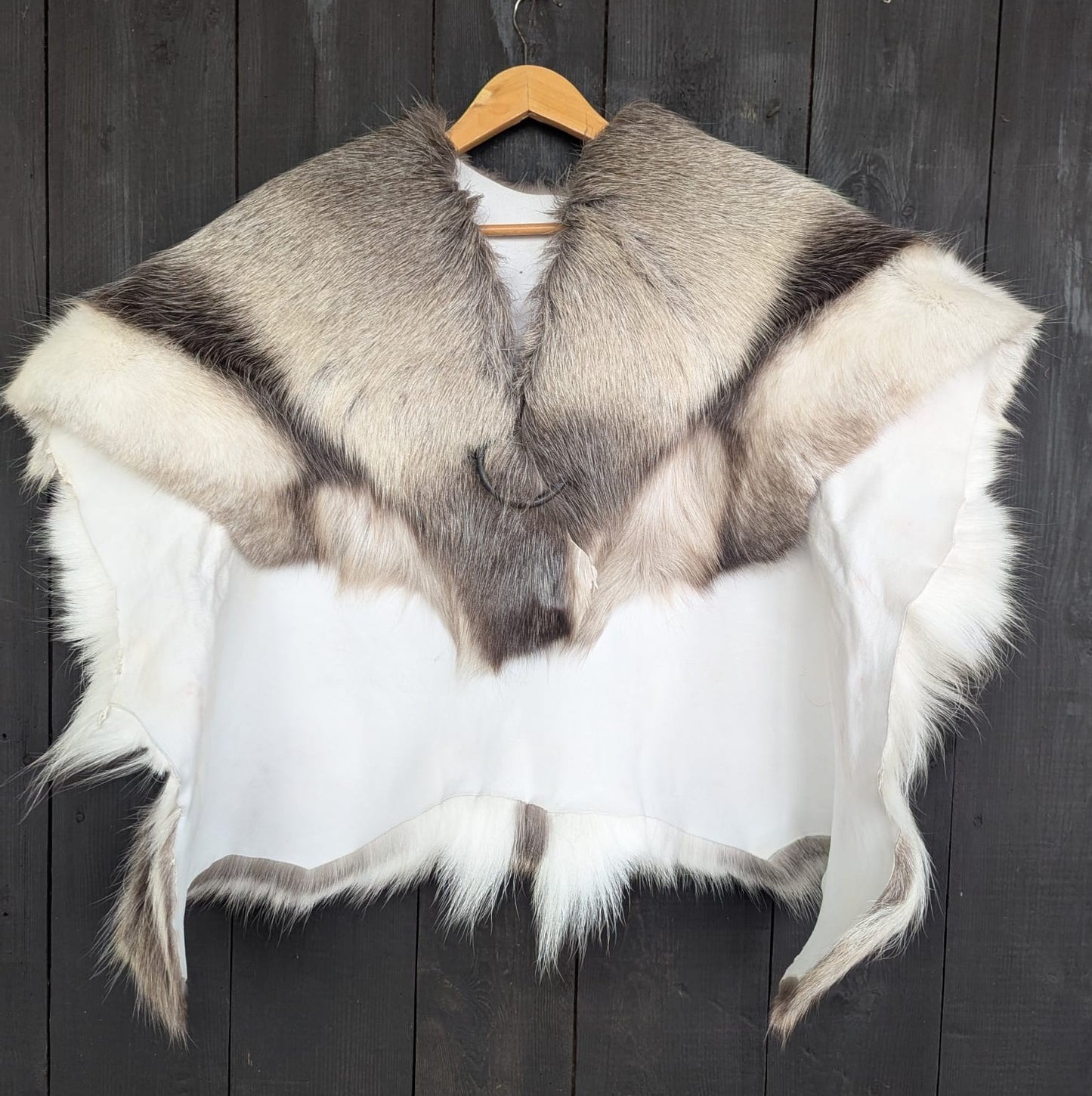 Großer Fellumhang XXL - Fell für Wikinger - Viking Fell - Krieger Fell - Bekleidung mit Fell- Vikings- GOT - Einzelstück 923