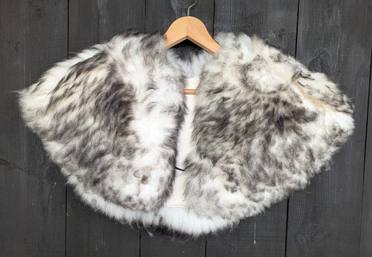 Schulterfell - Fell für Wikinger - Viking Fell - Krieger Fell - Bekleidung mit Fell- Vikings- GOT - Einzelstück 924