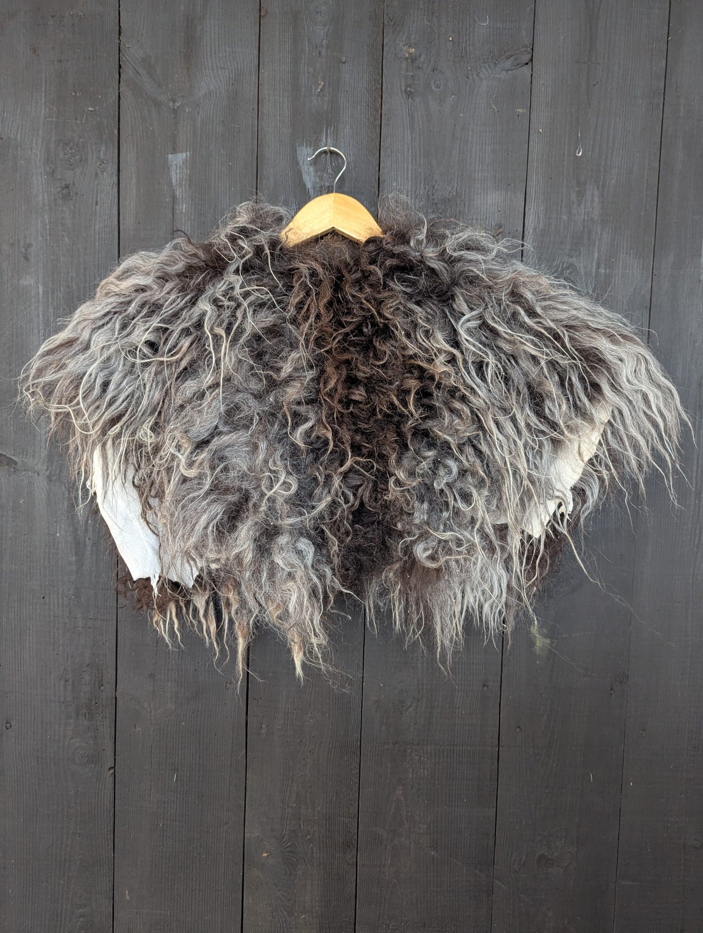 Schulterfell – Fell für Wikinger - Viking Fell - Krieger Fell - Bekleidung mit Fell - Vikings - GOT - Einzelstück 950