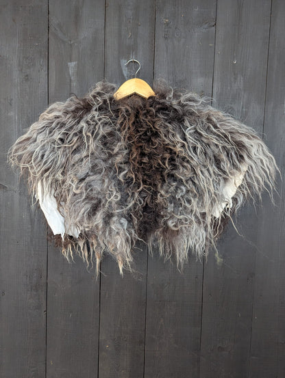 Schulterfell – Fell für Wikinger - Viking Fell - Krieger Fell - Bekleidung mit Fell - Vikings - GOT - Einzelstück 950