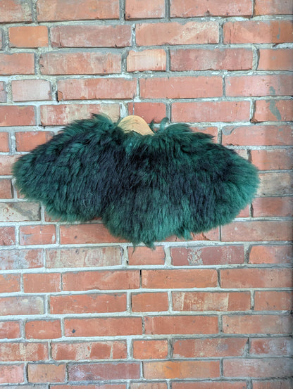 Viking Shoulder Fur Green – Real Sheepskin – Wikinger Schulterfell – Mittelalter Cosplay Halloween – Einzelstück H4