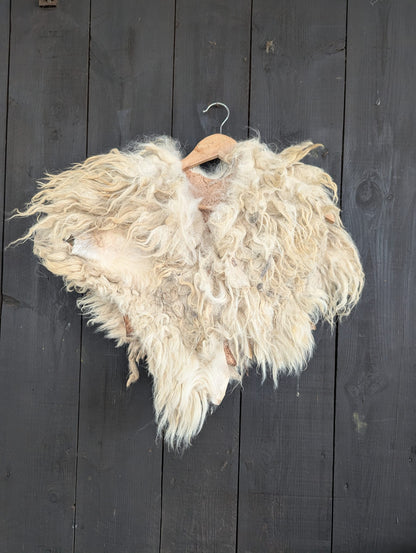 Viking Shoulder Fur Natural – Real Heidschnucke Sheepskin – Wikinger Schulterfell – Mittelalter – Einzelstück H7