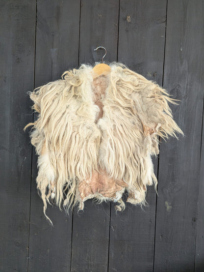 Viking Shoulder Fur Wild – Real Heidschnucke Sheepskin – Wikinger Schulterfell – Mittelalter – Einzelstück H9