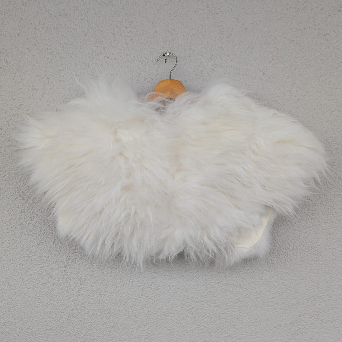 Viking Shoulder Fur – Real Sheepskin Shoulder Cape  – Wikinger Schulterfell- One of a Kind – S5