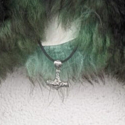 Viking Shoulder Fur – Real Sheepskin Shoulder Cape  – Wikinger Schulterfell- One of a Kind – S7a